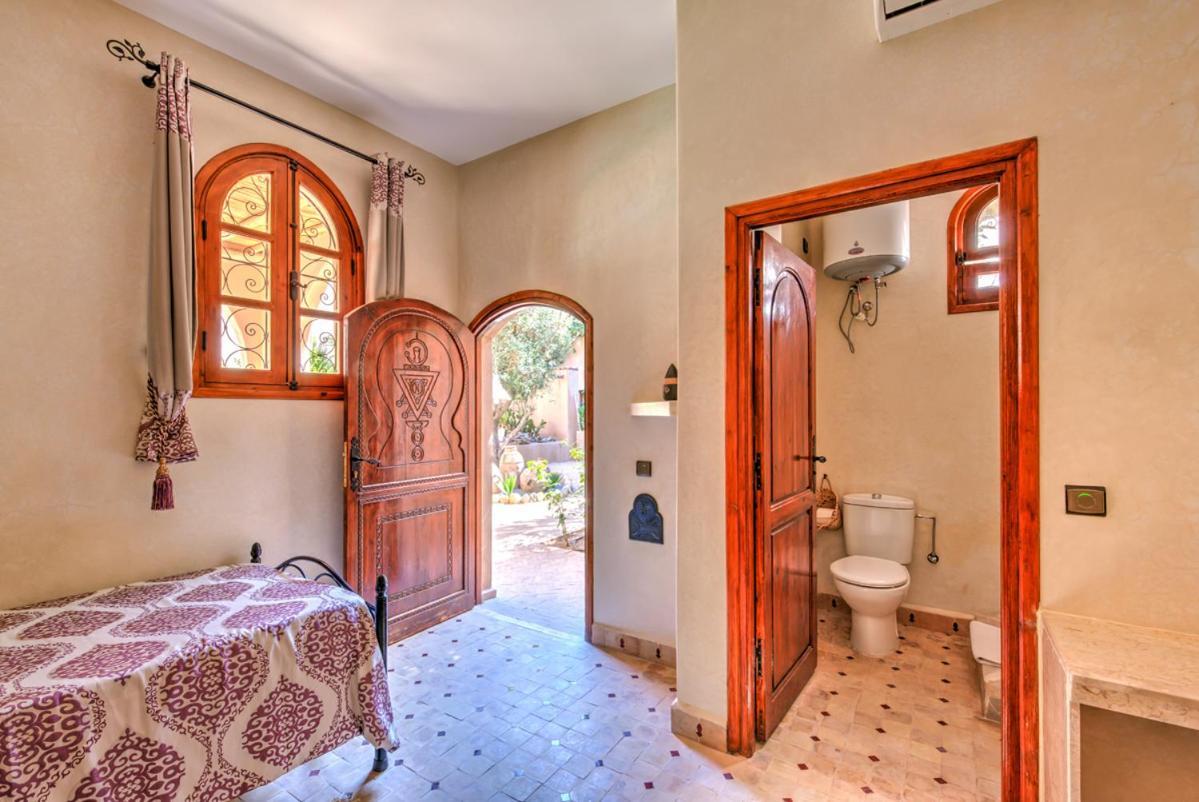 Riad Janoub 티즈니트 외부 사진