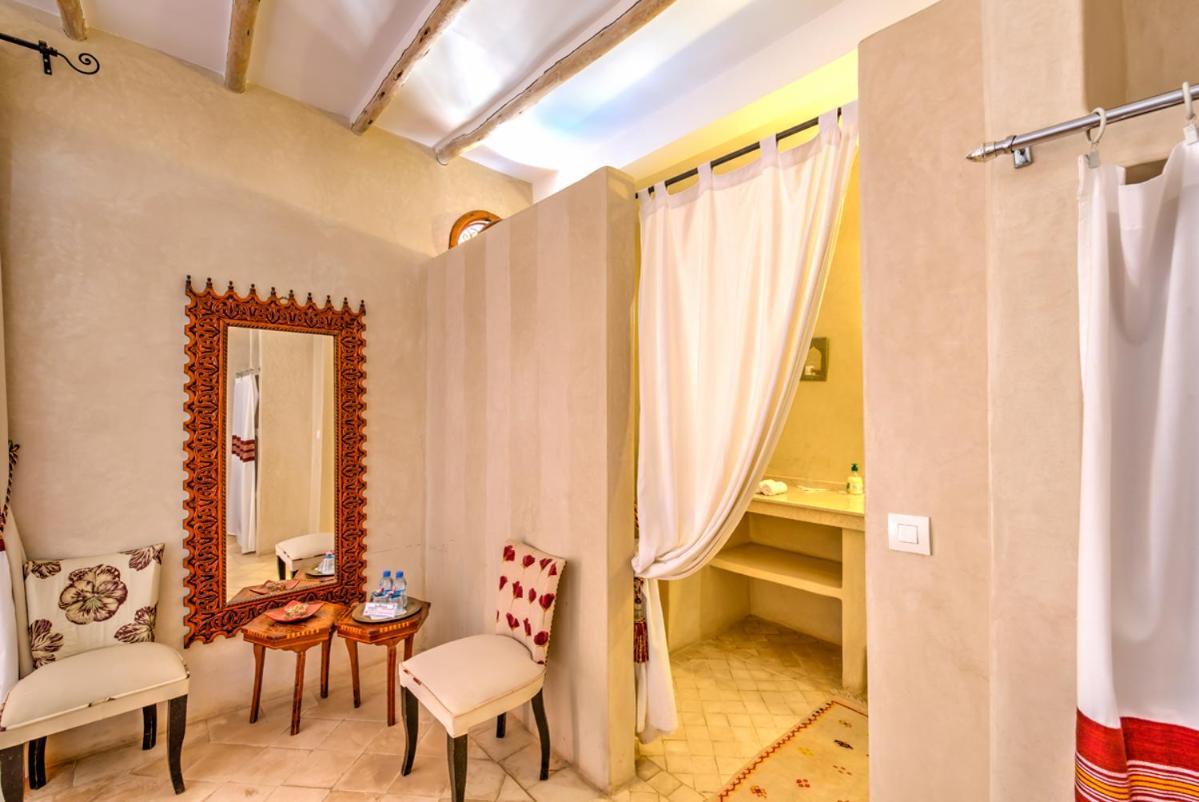 Riad Janoub 티즈니트 외부 사진