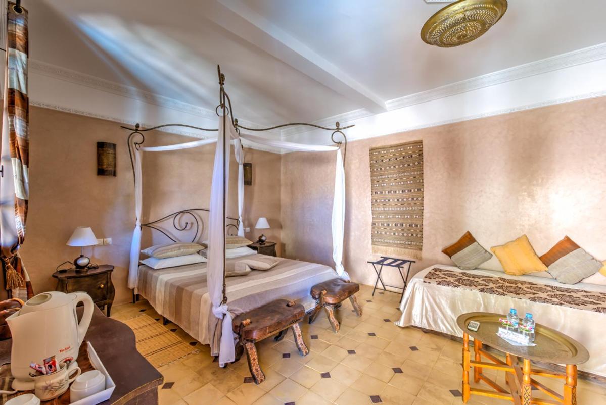 Riad Janoub 티즈니트 외부 사진