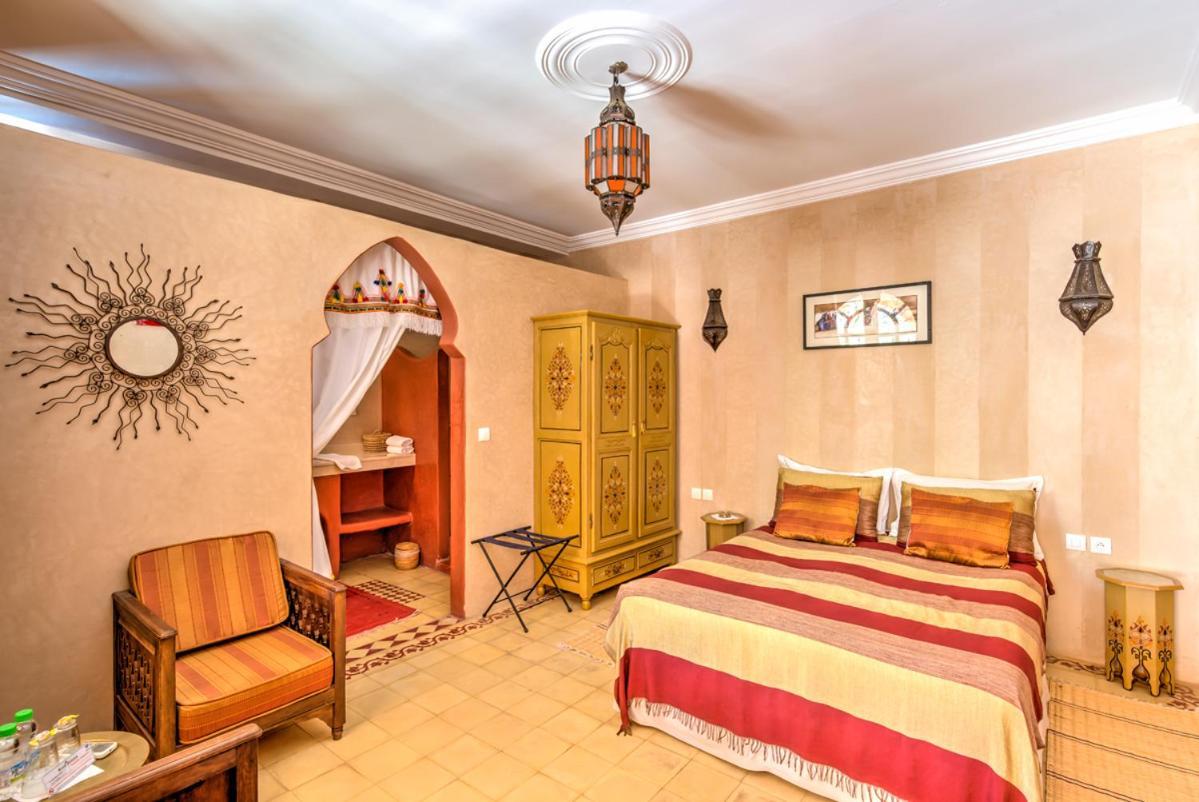 Riad Janoub 티즈니트 외부 사진